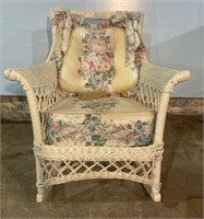 Vintage White wicker chair