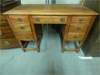 Knee Hole 7 Drawer Desk with Dove tail Drawers