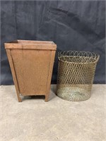 2 small waste buckets, both with small oxidation