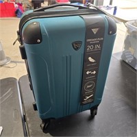 NICE Travelers Club 20" Expandable Rolling Luggage