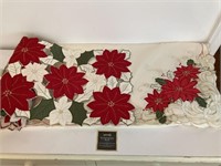 Poinsettia Table Cloth 56"x116" & Runner 14" x 6'