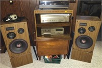 Large Stereo Set Up w/ Speakers & Record Player