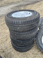 Brand new Goodyear wrangler SRA P255/75 R17 tires