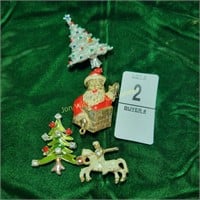 Christmas Pins and Knight  One Tree has no pin