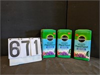 3-5 Lb. Miracle Gro Plant Food