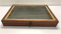 Vintage Wooden Display Case Q7G