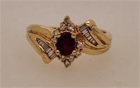 5.3 G 14 K Gold Ring w/