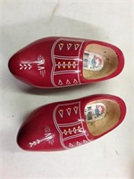 DUTCH WOODEN SHOES