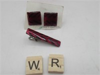1960'S ENAMELLED CUFF LINKS AND TIE CLIP