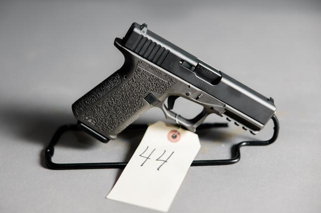 Glock 19 9mm upper, lower P80
