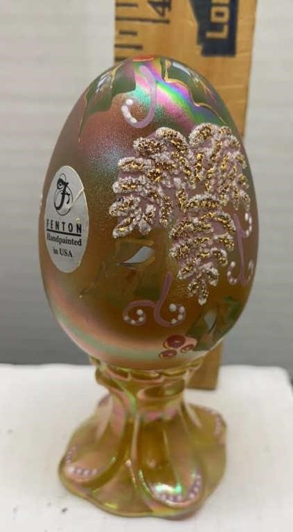 Fenton Christmas egg handpainted signed Huffman