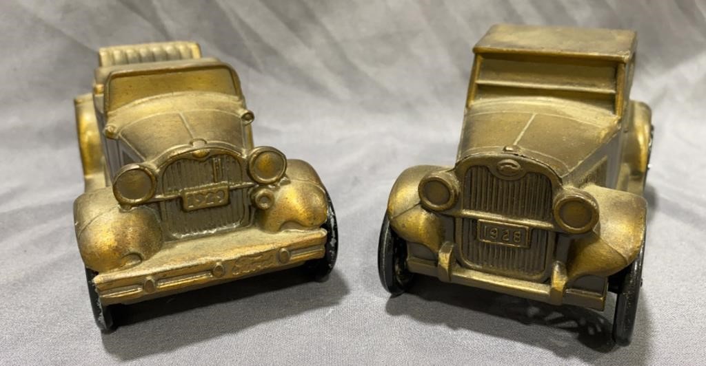 Vtg Die Cast Car Coin Banks (banthrico)