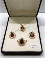Beautiful four piece ladies jewelry set includes