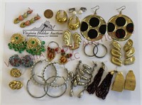 Fashion & Costume Jewelry - Earrings - 16 Pair