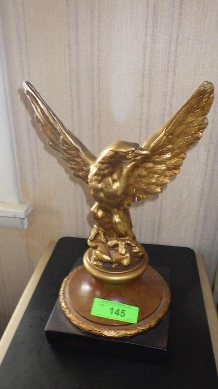 NTG.V CHALKWARE? EAGLE (REPAIR ON WING-SEE PIC)15"
