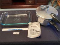 Pyrex casserole dish/lids & pressure cooker