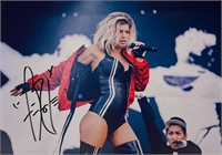 Autograph COA Fergie Photoc