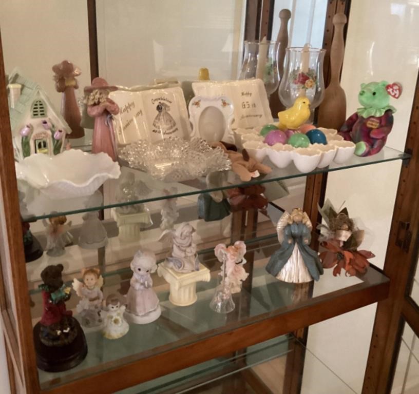 Contents of display cabinet