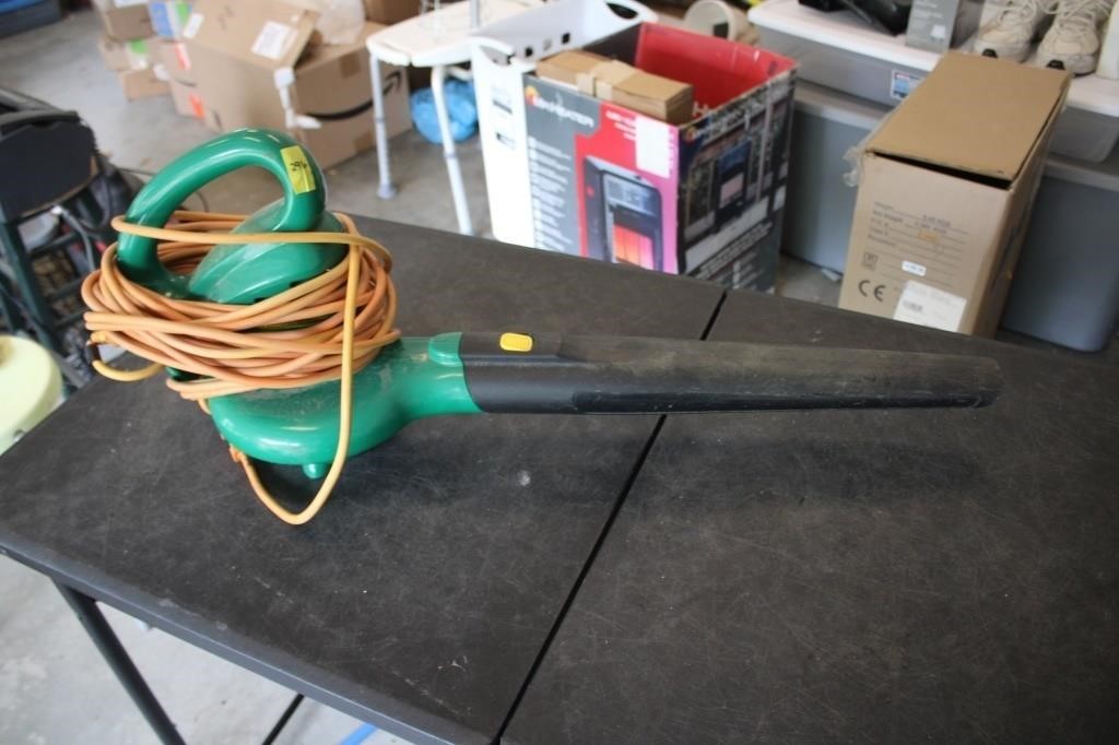 Electric blower with drop cord