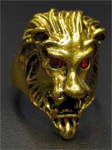 Gold tone gemstone eyeball lion ring size 7.5