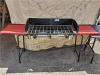 CAMP CHEF PROPANE POWERED CAMP GRILL