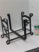 Wrought iron organizer rack newspapers