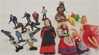 Collection of MCM Miniture Dolls & Figures