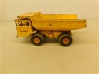 International Harvester metal dump truck 12 in log