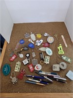 Advertisment Key chains & Pens