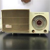 VINTAGE GENERAL ELECTRIC RADIO