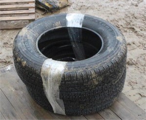 (2) Firestone 265/65R17 Tires