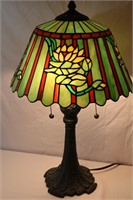 Tiffany-Style Slag Glass Green Lotus Table Lamp