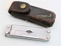 LEATHERMAN Multi Tool in Leather Case