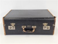 MCBRINE BAGGAGE BRIEFCASE - 7.5" H X 20" L X 15" W