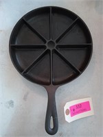 9" cast iron cornbread pan