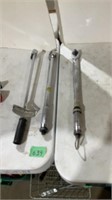 Torque wrenches