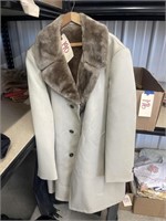 Crownwear 46R Lined Coat