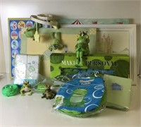 Collection of Frog Themed Décor
