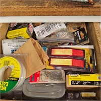 CONTENTS OF 5 GARAGE DRAWERS