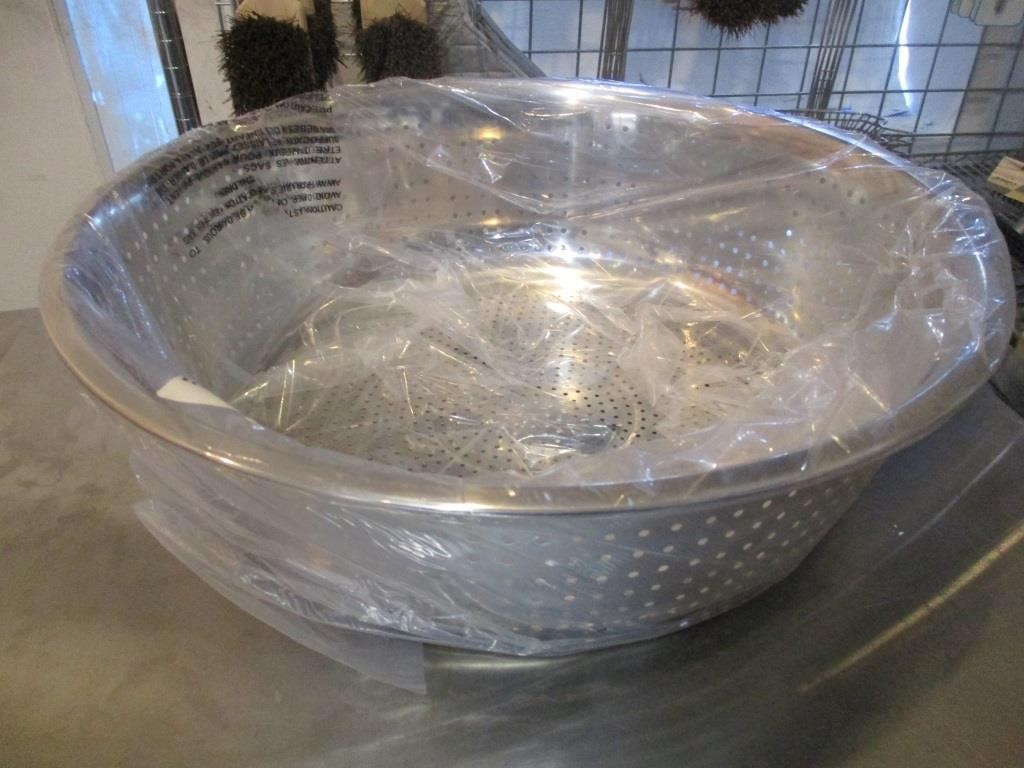 Bid X 2:New Winco 15" Strainer