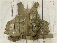 Tactical Vest w/ Holster & Ammo Magazine Pouch