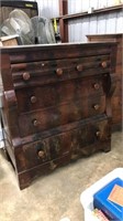 FEDERAL STYLE CHEST OF DRAWERS