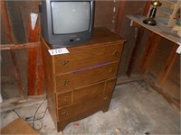 4 Drawer chest of drawers, & Panasonic TV w/ remot