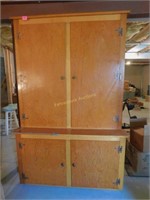 2 pc plywood cabinet/hutch approx 50-1/2 w x 80