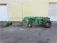 JD 2440 Orchard Model Tractor