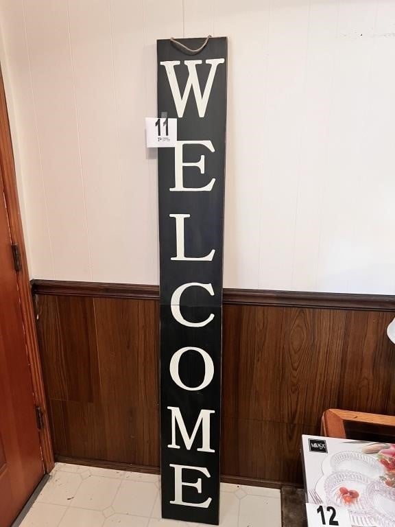 Tall Welcome Sign(Den)