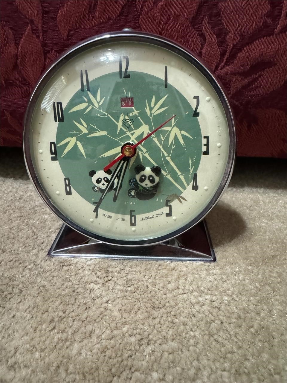 PANDA WIND UP CLOCK