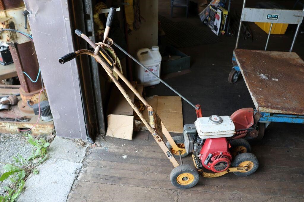 HONDA 2.2HP EDGER - NOT TESTED