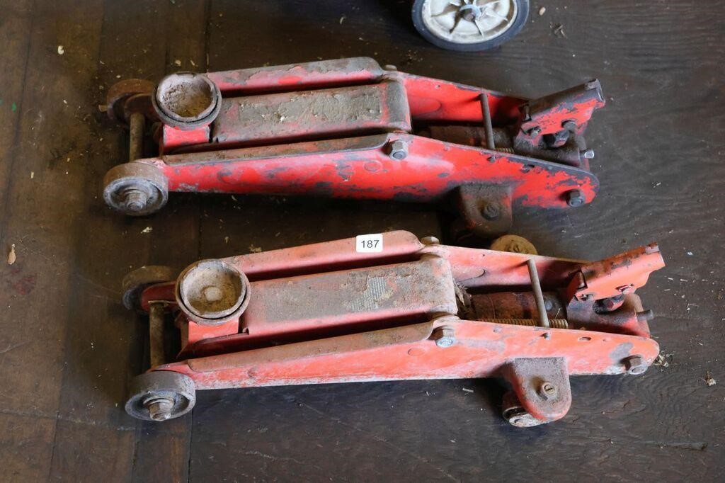 PAIR OF FLOOR JACKS - NO HANDLES