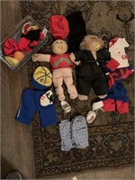 CABBAGE PATCH DOLL AND CLOTHES